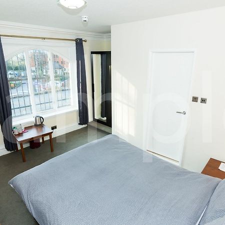 The Milverton Hotel Manchester Bagian luar foto