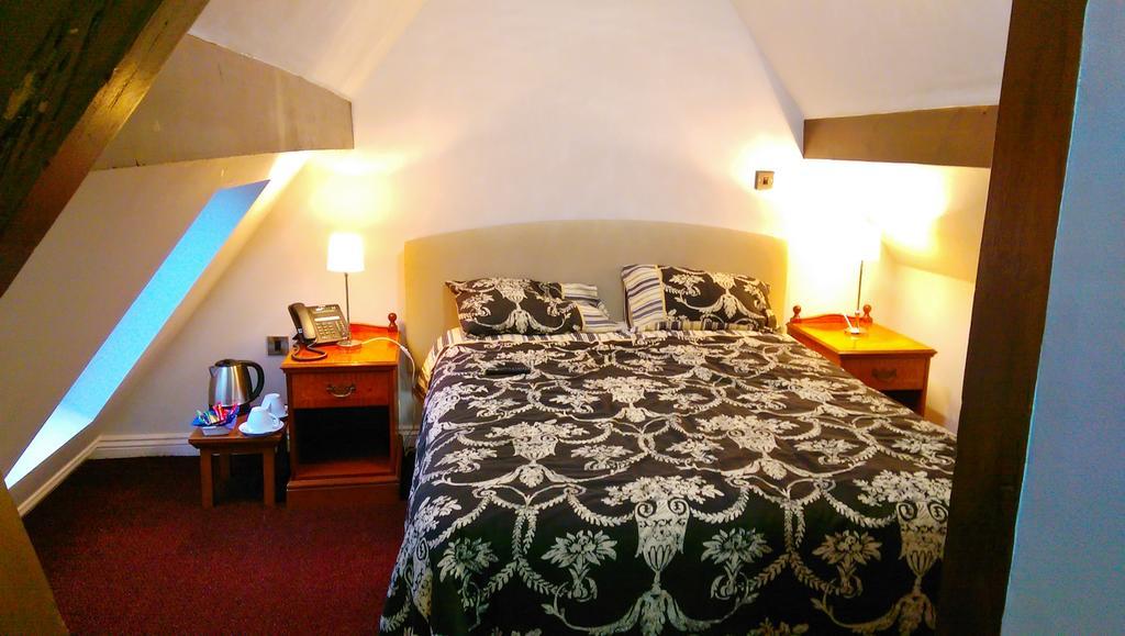 The Milverton Hotel Manchester Bagian luar foto