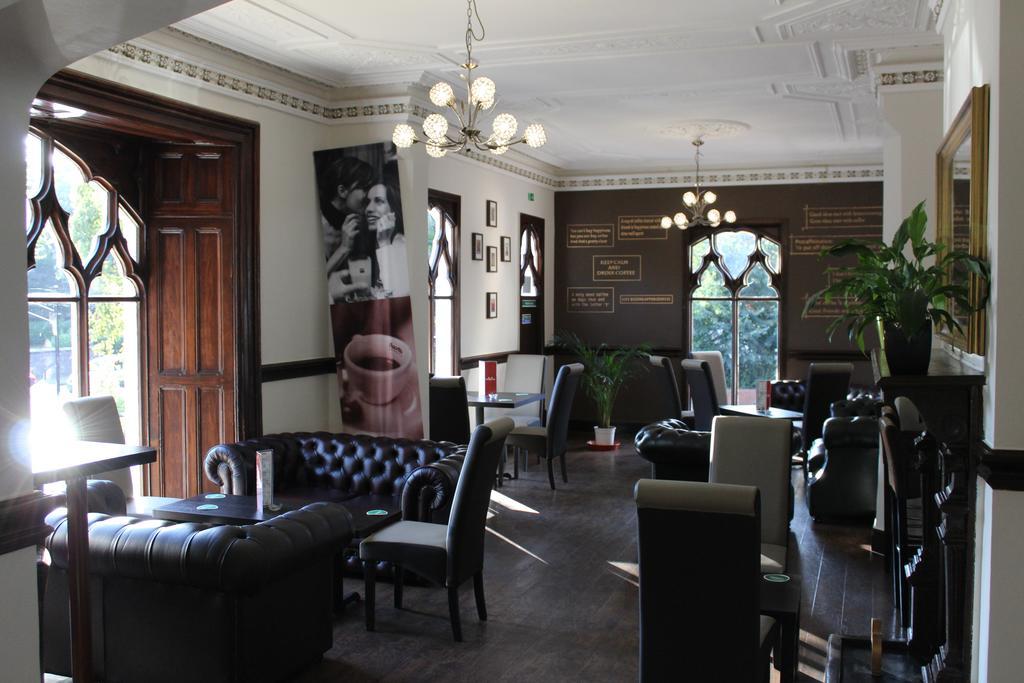 The Milverton Hotel Manchester Bagian luar foto